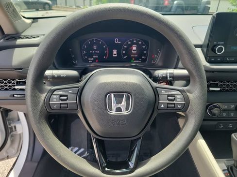Certified 2025 Honda Accord SE image 14