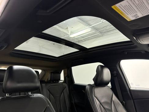 Used 2016 Lincoln MKX Reserve w/ Technology Package AWD/4WD image 12