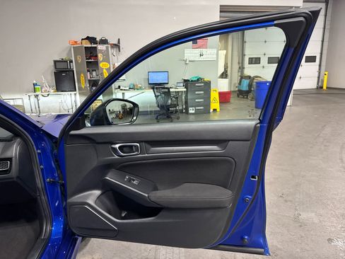 Used 2024 Honda Civic Sport image 28