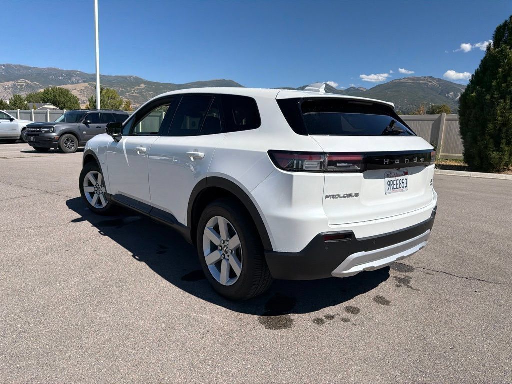 Used 2024 Honda Prologue EX image 9