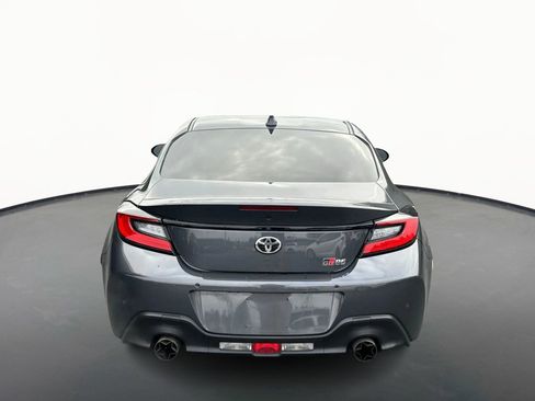 Used 2023 Toyota GR86 w/ ALL Weather Mat Package (TMS) RWD image 4
