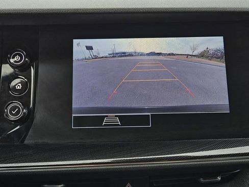 Used 2023 Buick Envision Preferred image 17