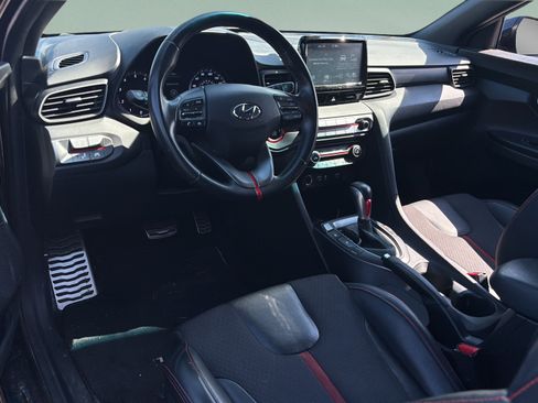Used 2019 Hyundai Veloster Turbo FWD image 11