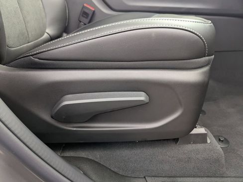 New 2025 Jeep Grand Cherokee Altitude RWD image 39