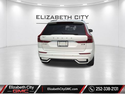 Used 2023 Volvo XC60 B5 Plus AWD/4WD image 8