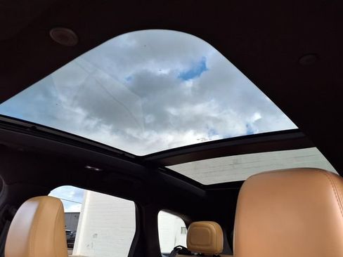 Certified 2022 Lincoln Corsair Reserve FWD image 9