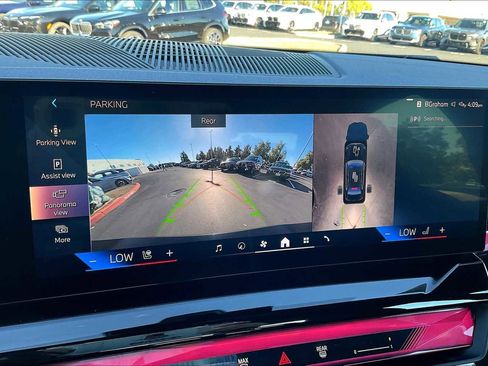 Used 2024 BMW i5 eDrive40i w/ Premium Package image 24