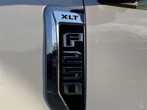 Used 2022 Ford F250 XLT w/ XLT Value Package image 22