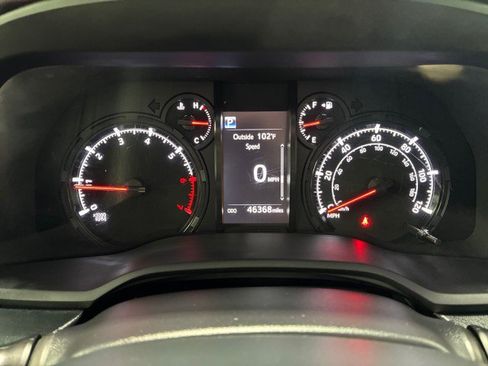 Used 2020 Toyota 4Runner SR5 Premium AWD/4WD image 18