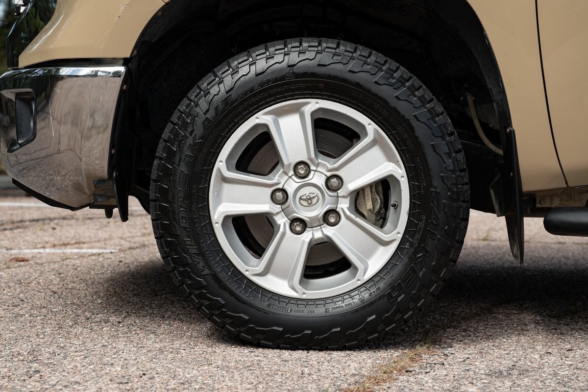 Used 2019 Toyota Tundra SR5 AWD/4WD image 11