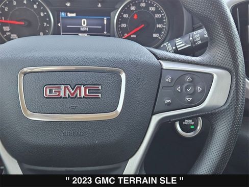 Used 2023 GMC Terrain SLE w/ Driver Convenience Package image 24