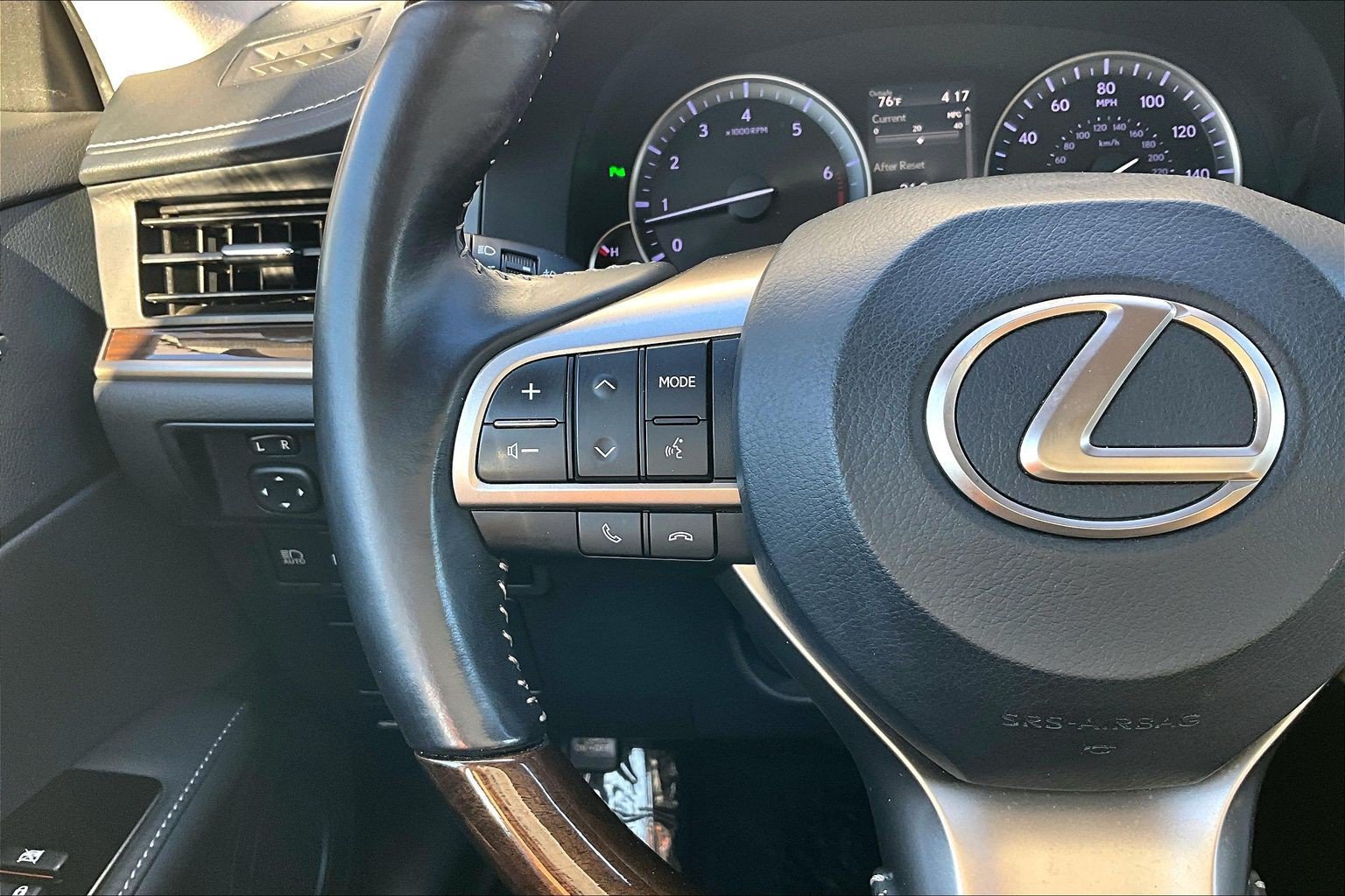 Used 2017 Lexus ES 350 w/ Premium Package FWD image 18