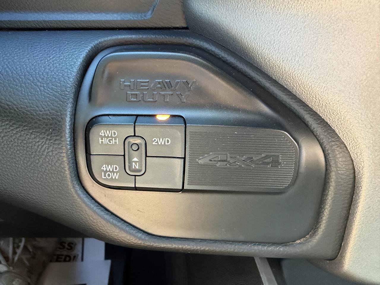 Used 2020 RAM 2500 Big Horn w/ Night Edition AWD/4WD image 37