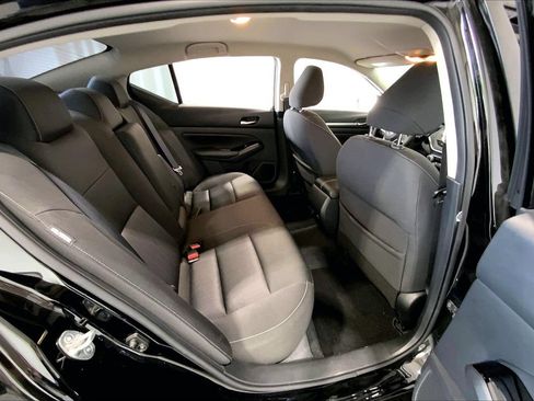 Used 2021 Nissan Altima 2.5 SV FWD image 25