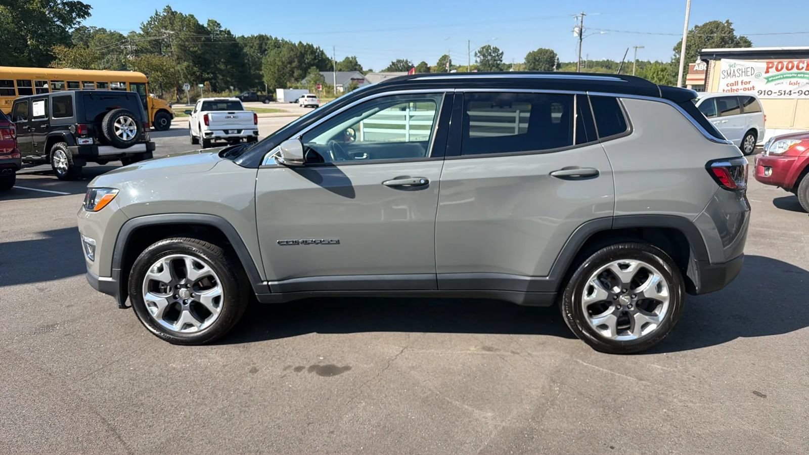 Used 2021 Jeep Compass Limited AWD/4WD image 4