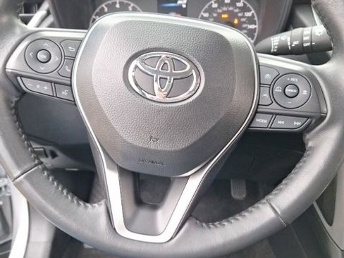 Used 2024 Toyota Corolla Cross LE image 16