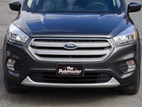 Used 2019 Ford Escape SE AWD/4WD image 2