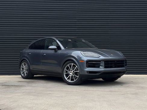 New 2026 Porsche Cayenne Coupe AWD/4WD image 9