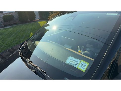 Used 2024 Tesla Model Y Long Range AWD/4WD image 5