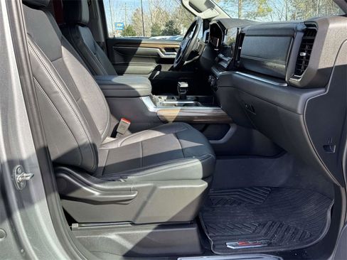 Used 2024 Chevrolet Silverado 1500 LT Trail Boss image 14