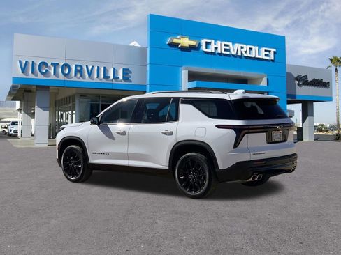 Certified 2025 Chevrolet Traverse LT w/ Midnight/Sport Edition image 7