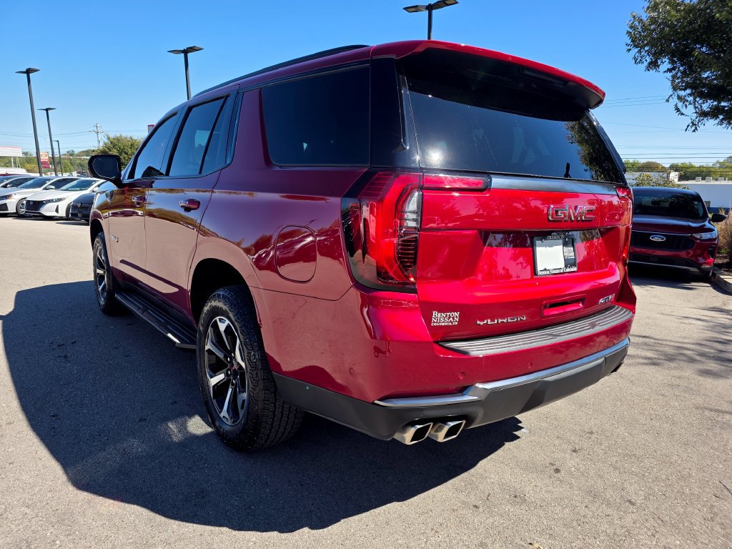 Used 2025 GMC Yukon AT4 AWD/4WD image 3