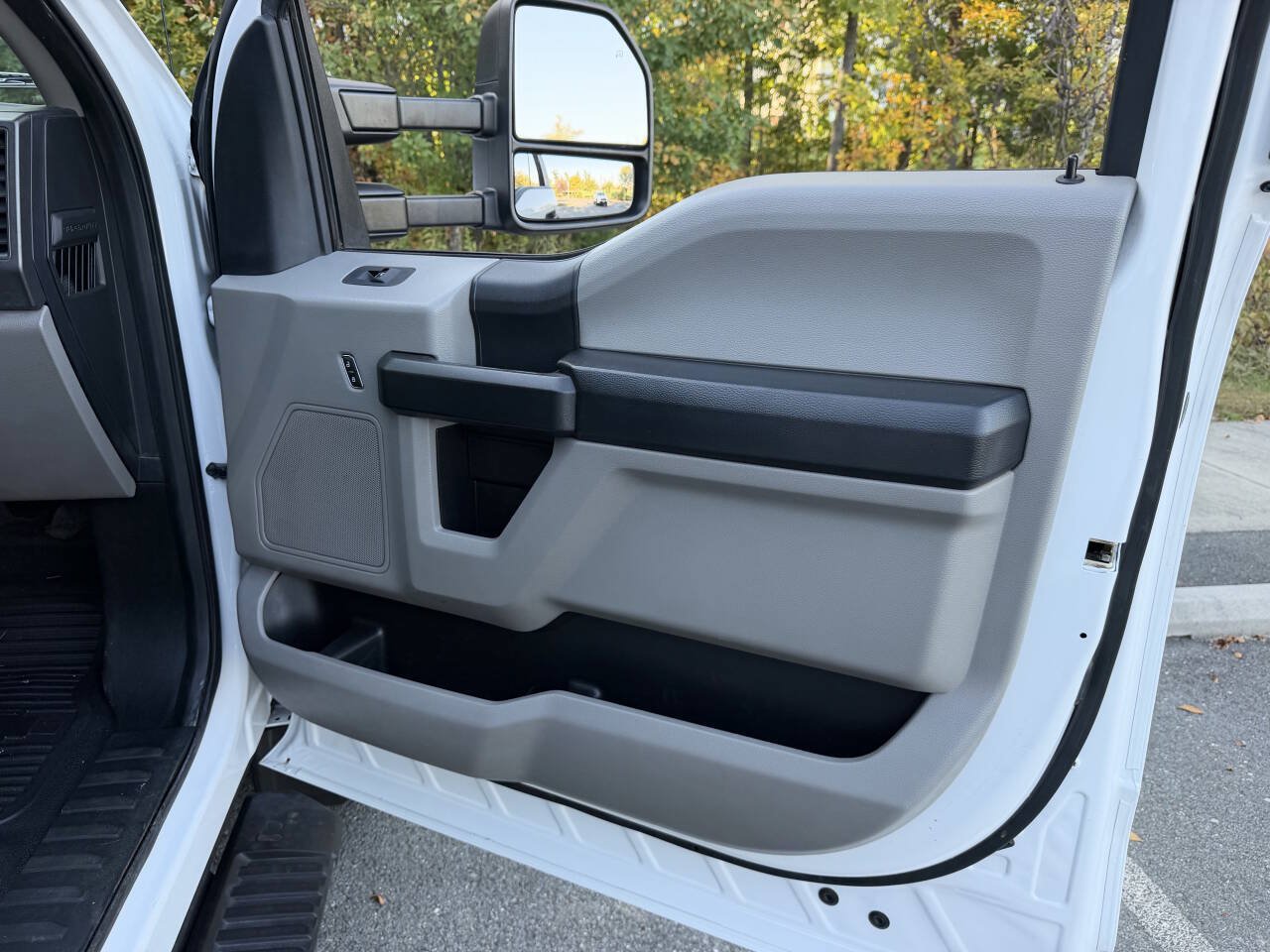 Used 2018 Ford F450 XL w/ Power Equipment Group RWD image 21