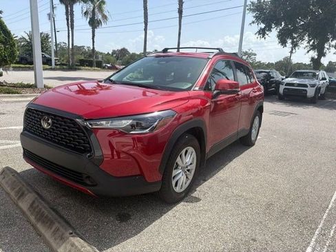 Certified 2023 Toyota Corolla Cross LE FWD image 1