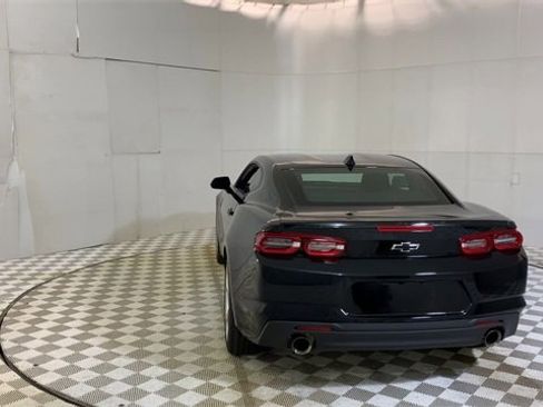 Used 2023 Chevrolet Camaro LT image 7