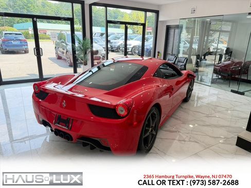 Used 2013 Ferrari 458 Italia Coupe RWD image 23