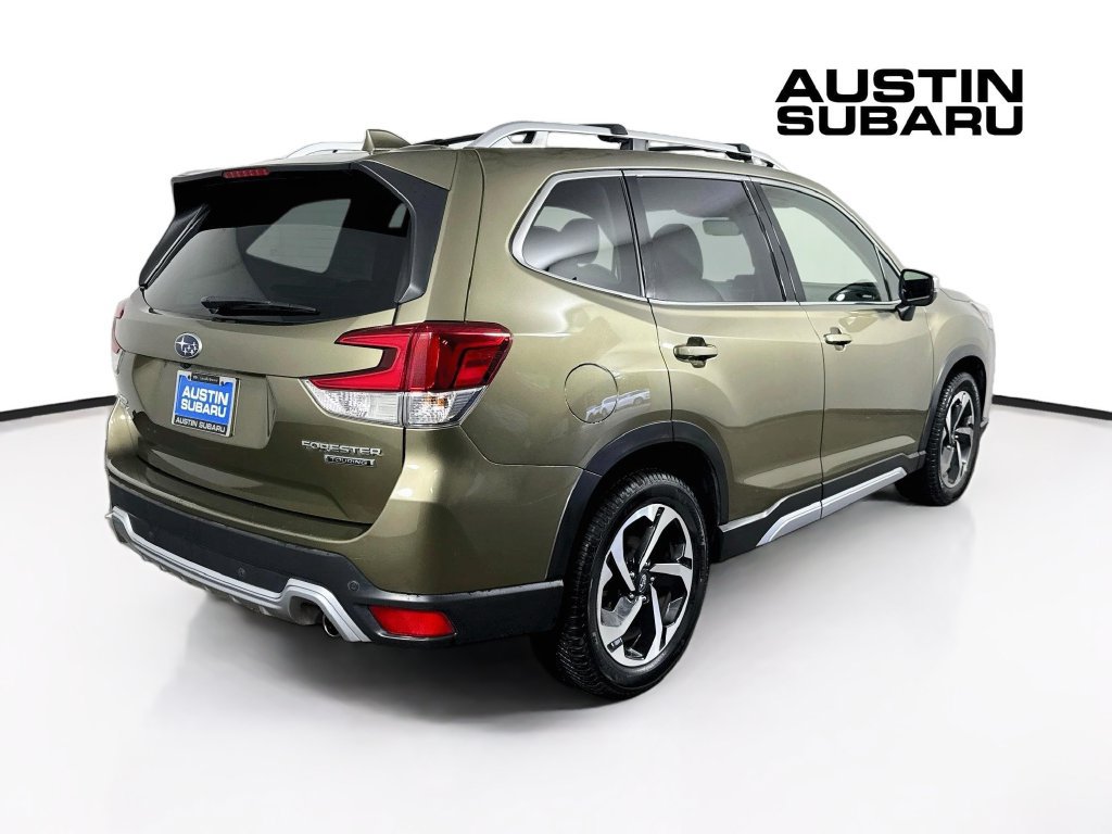 Used 2022 Subaru Forester Touring AWD/4WD image 7