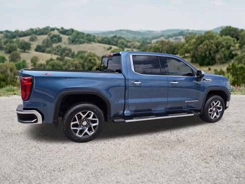 Used 2024 GMC Sierra 1500 SLT AWD/4WD image 11