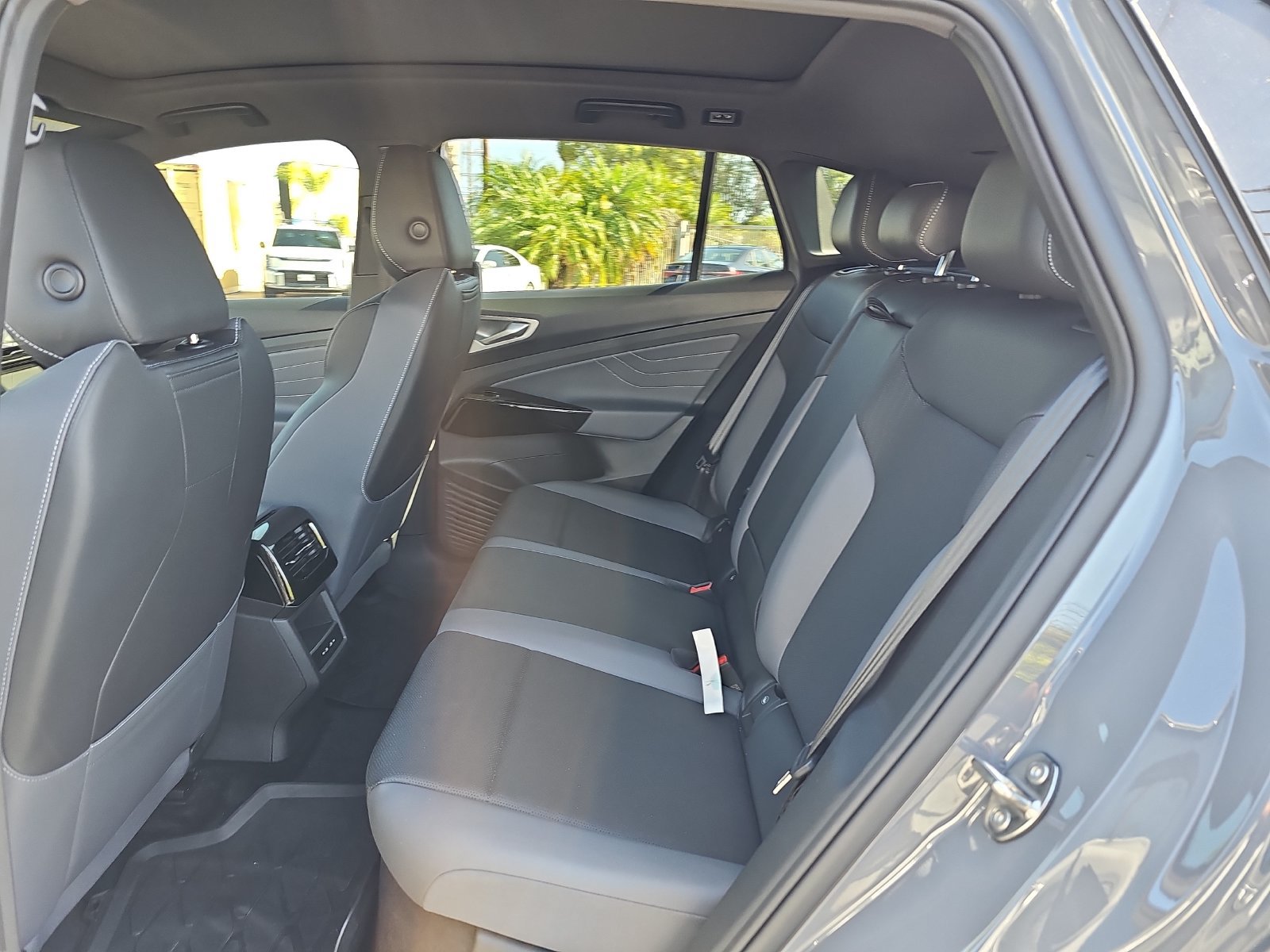 Used 2023 Volkswagen ID.4 Pro S RWD image 15