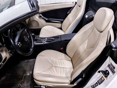 Used 2005 Mercedes-Benz SLK 350 image 10