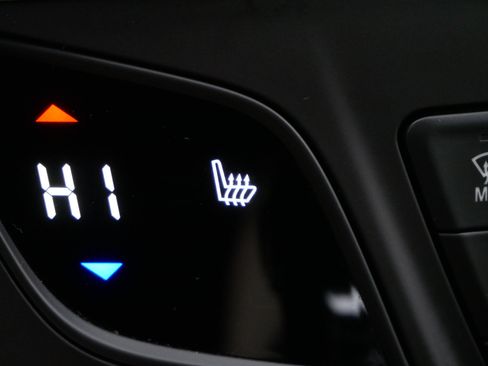 Used 2018 Buick Envision Premium image 31