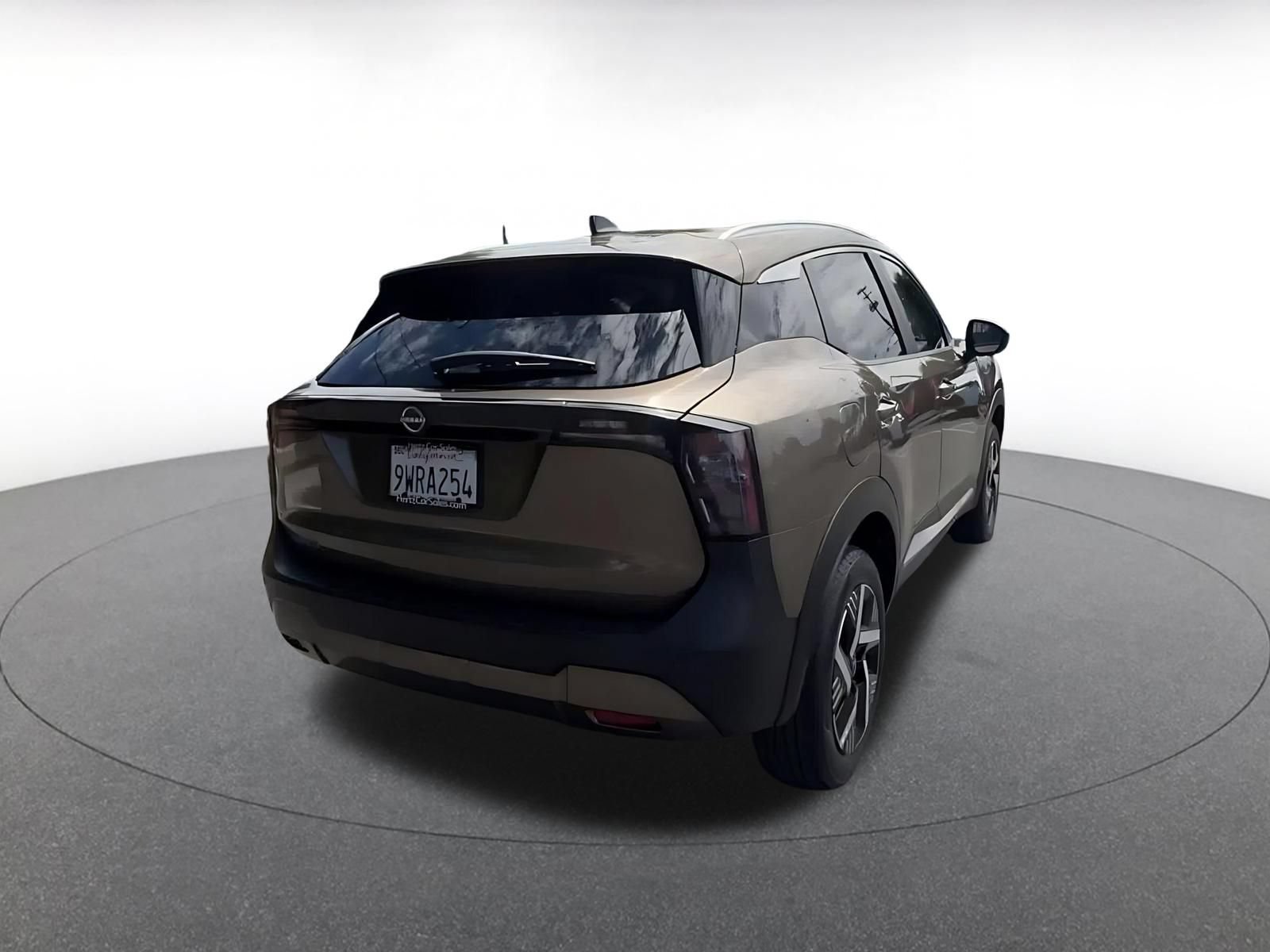 Used 2026 Nissan Kicks SV w/ Cold Weather Package FWD image 13