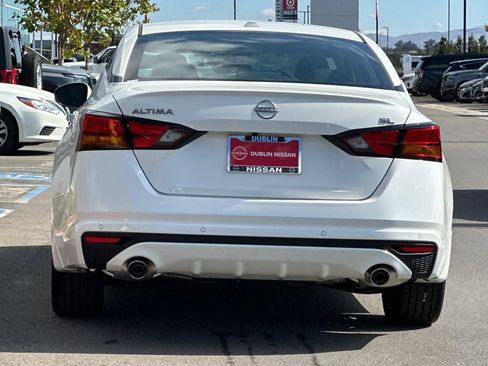 New 2025 Nissan Altima 2.5 SL image 5