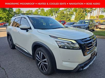Used 2024 Nissan Pathfinder Platinum