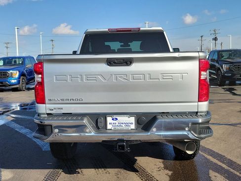 Used 2022 Chevrolet Silverado 2500 W/T w/ Gooseneck/5TH Wheel Package image 5