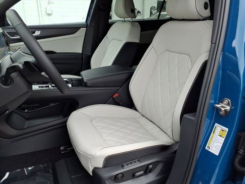 New 2026 Volkswagen Atlas Cross Sport SEL Premium R-Line AWD/4WD image 4
