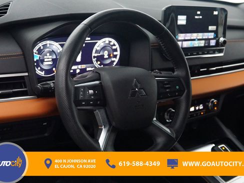 Used 2022 Mitsubishi Outlander SEL image 20