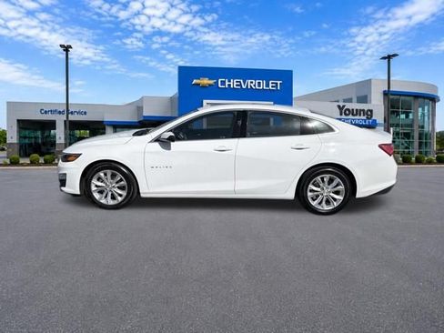 Used 2022 Chevrolet Malibu LT FWD image 4
