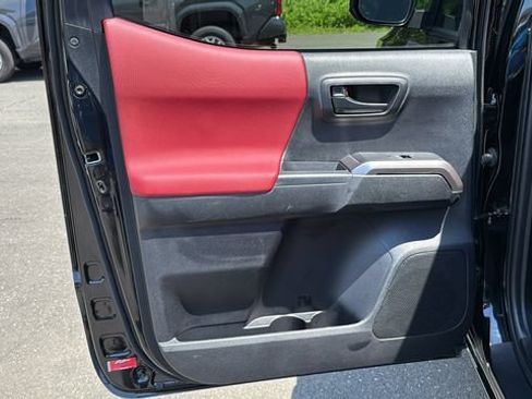 Certified 2023 Toyota Tacoma SR5 AWD/4WD image 20