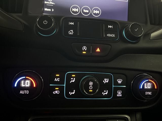Certified 2024 GMC Terrain AT4 AWD/4WD image 17