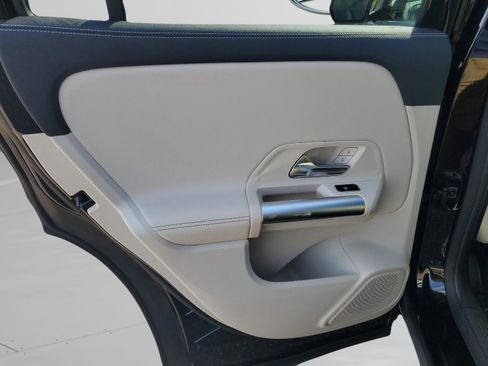 Certified 2025 Mercedes-Benz GLA 250 GLA 250 image 28