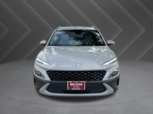 Used 2023 Hyundai Kona SEL FWD image 3