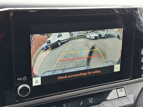 Used 2025 Toyota Camry LE image 18