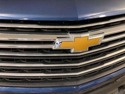 Used 2023 Chevrolet Traverse LT FWD image 29