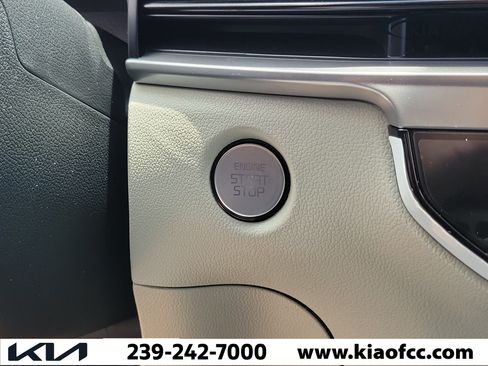 New 2026 Kia Sorento S FWD image 30