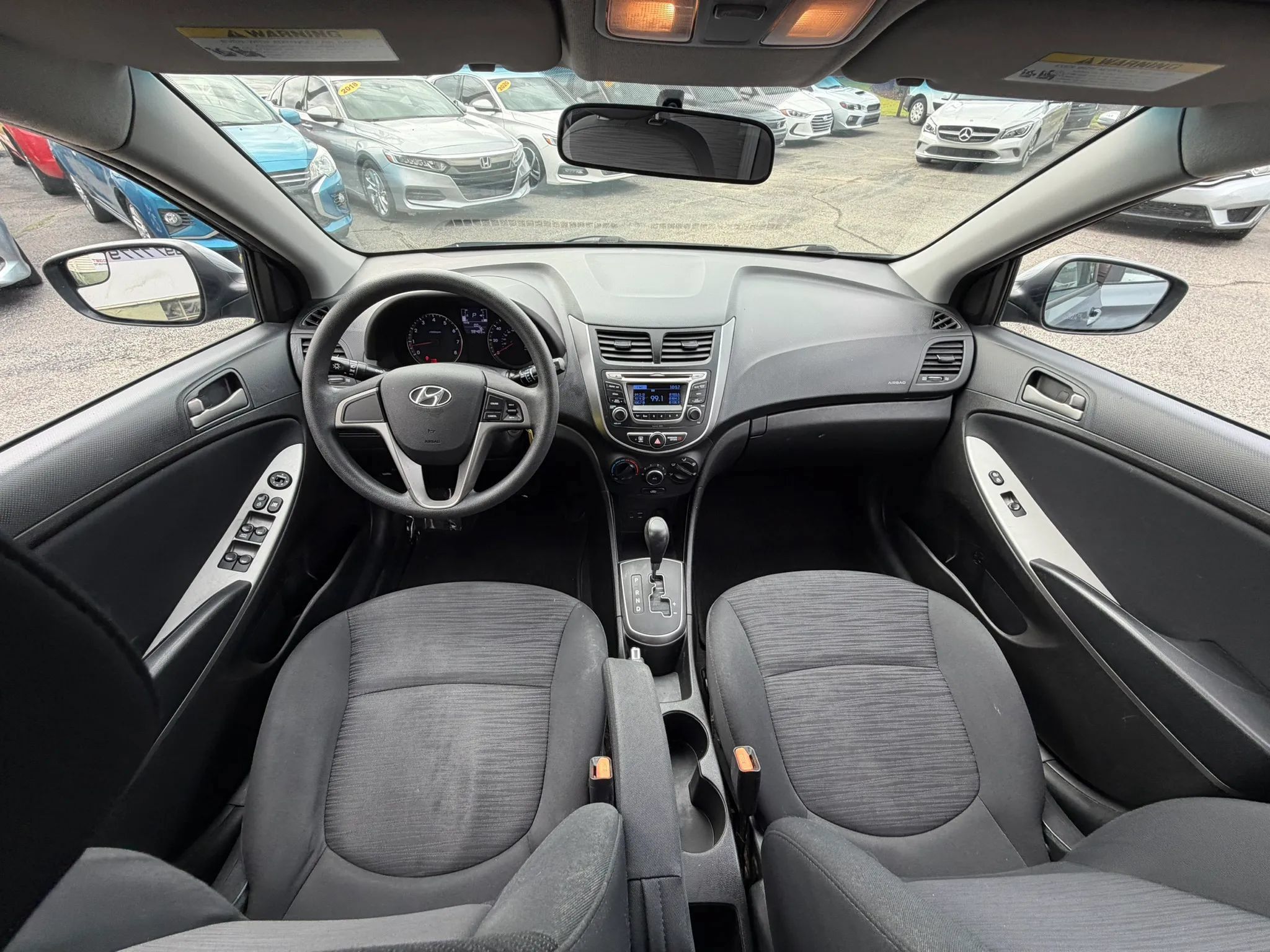 Used 2017 Hyundai Accent SE FWD image 32